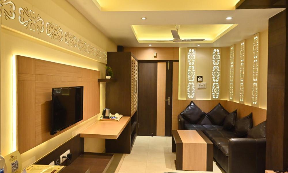 Hotel Royal Cottage Канпур Экстерьер фото