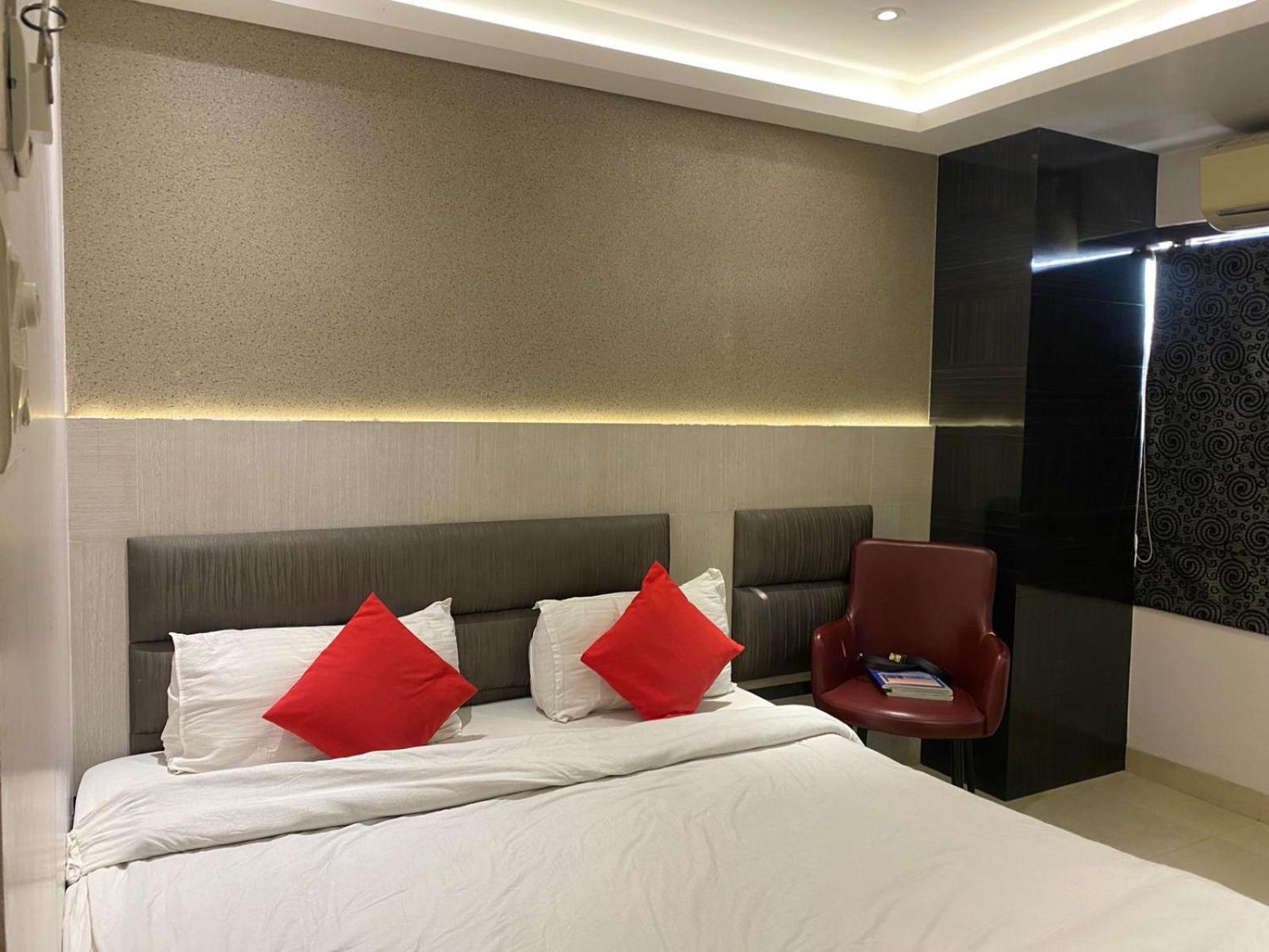Hotel Royal Cottage Канпур Экстерьер фото